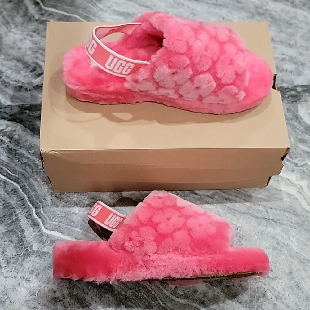 NWT Women's size 12 UGG Fuzzy Slides - Picture 4 of 5